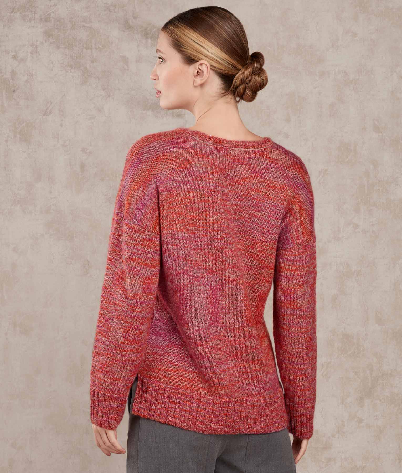 Chompa Con Cuello Loose Scoope - Naranja Flamigero Y Violeta Rosa ...